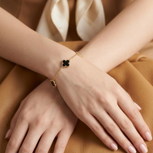 14 Ayar Altın Siyah Van Cleef Bileklik