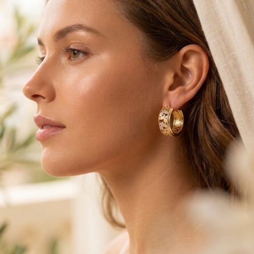 14 Ayar Altın Kelebek Motifli Tasarım Küpe