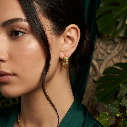 14 Ayar Altın Yılan Motifli Tasarım Küpe