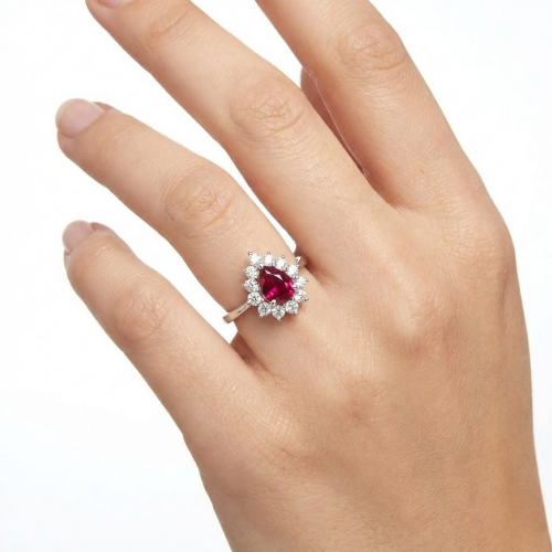 1,08 Karat Pırlanta Anturajlı Damla Kesim Yakut Yüzük - Set 1