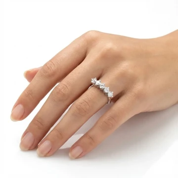 0,76 Karat Pırlanta Beştaş Yüzük